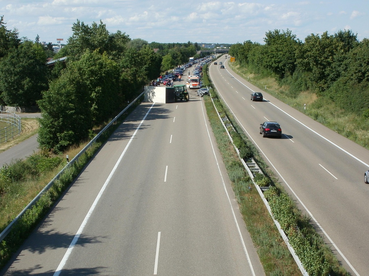 Stravičan sudar autobusa i automobila na jugu Srbije